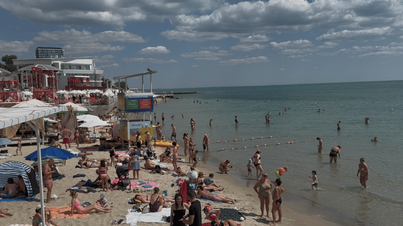 Resort season in Odessa - how warm the sea water has become