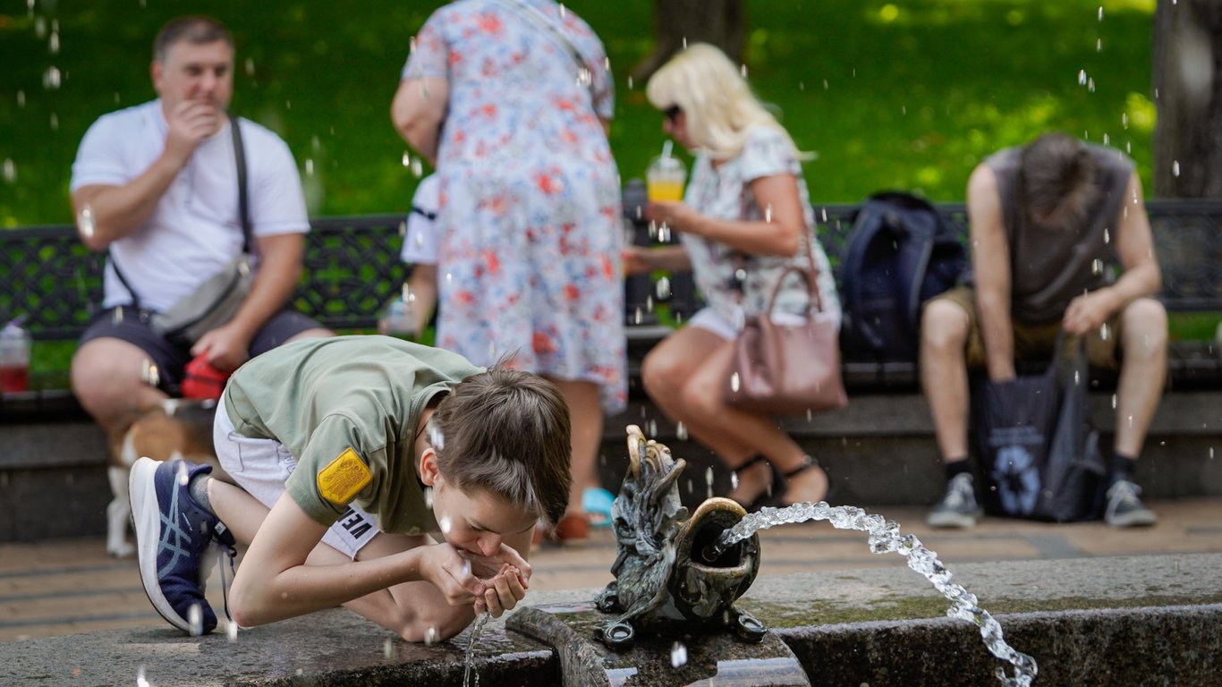 Jak długo potrwa fala upałów w Kijowie — prognoza pogody na jutro