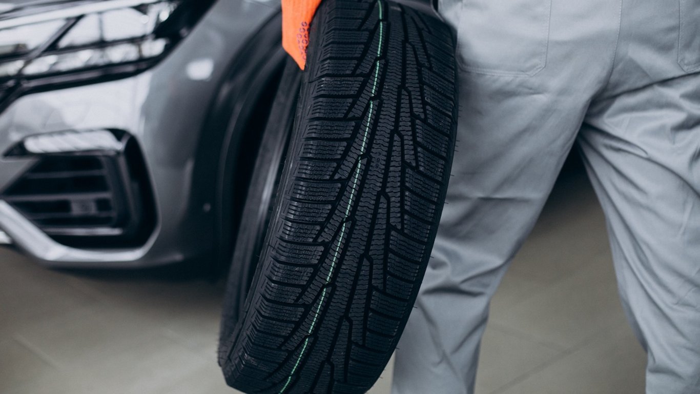 Why are car tires always black