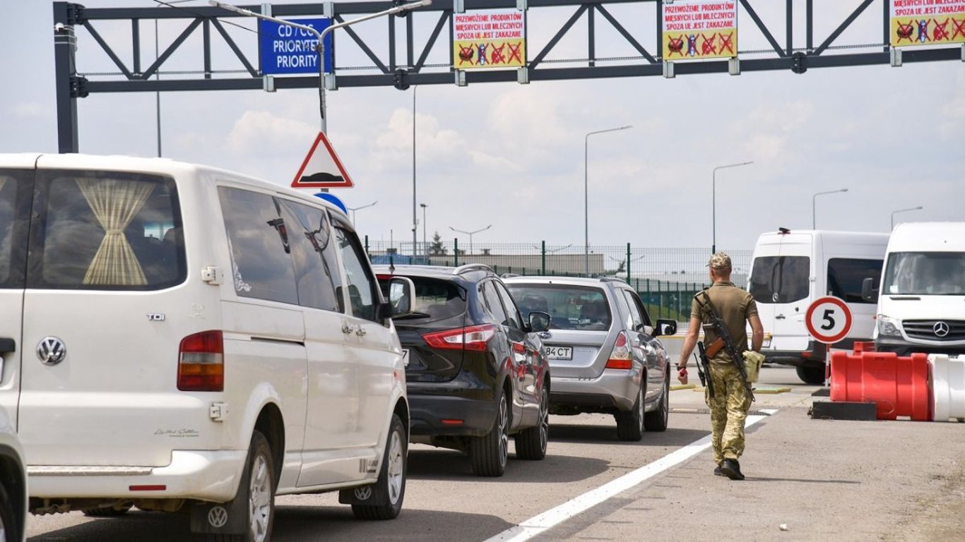Do Mołdawii teraz nie można wyjechać — sytuacja na drodze Odessa-Reni