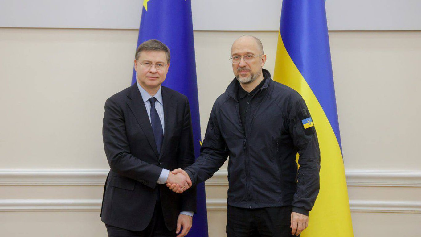 Шмигаль розкрив плани щодо оборонної інтеграції з ЄС