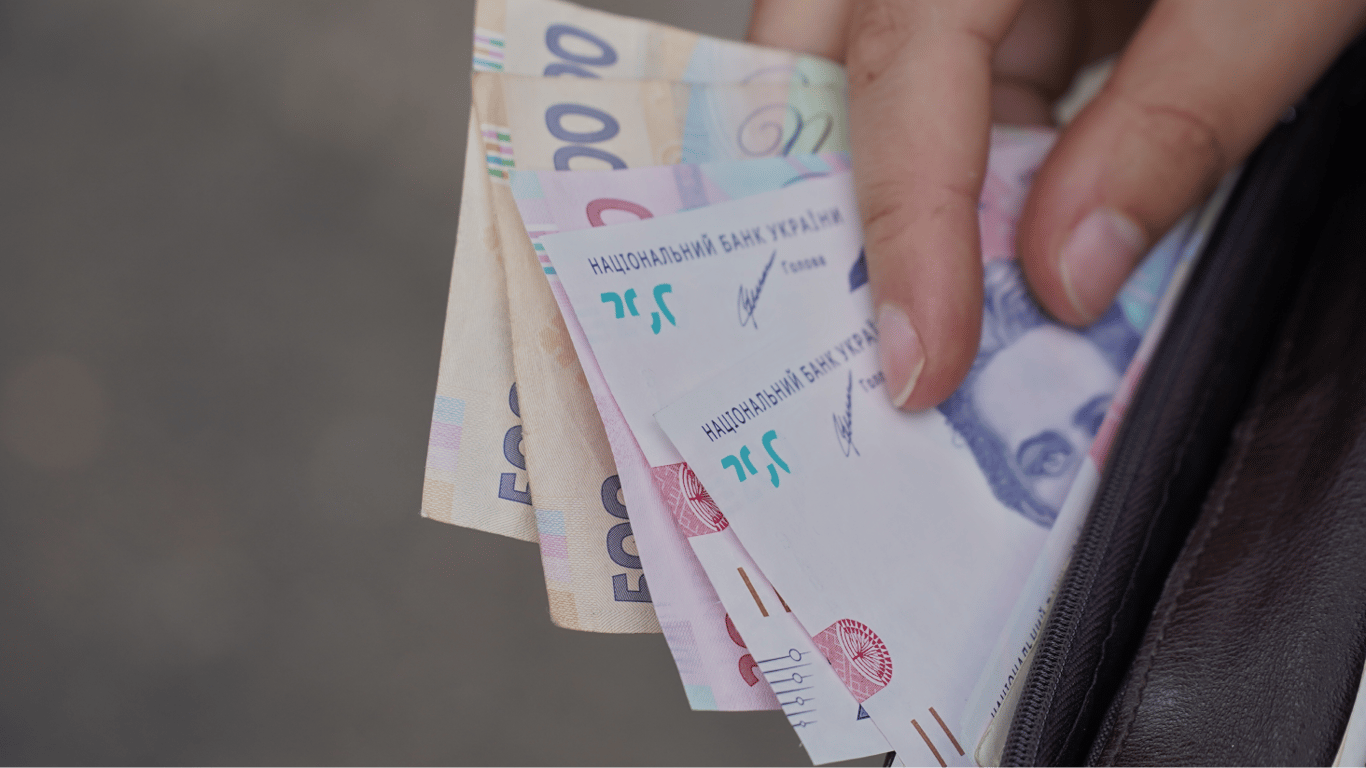 Базова соцдопомога — чи варто українцям змінювати вид виплат