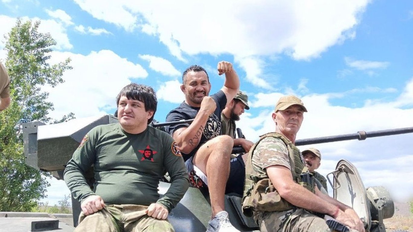 Відомий спортсмен попросив у Путіна російський паспорт