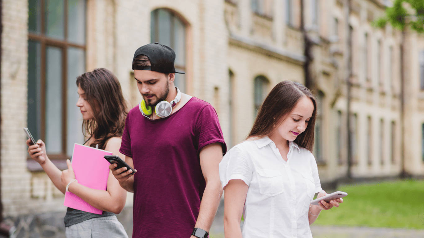 5G technology is being tested for the first time in Ukraine at a university