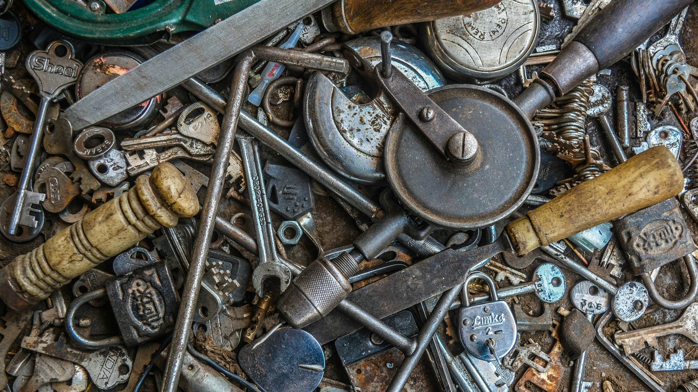 Бронзовий брухт дорожчає: скільки платять за кілограм у різних областях України