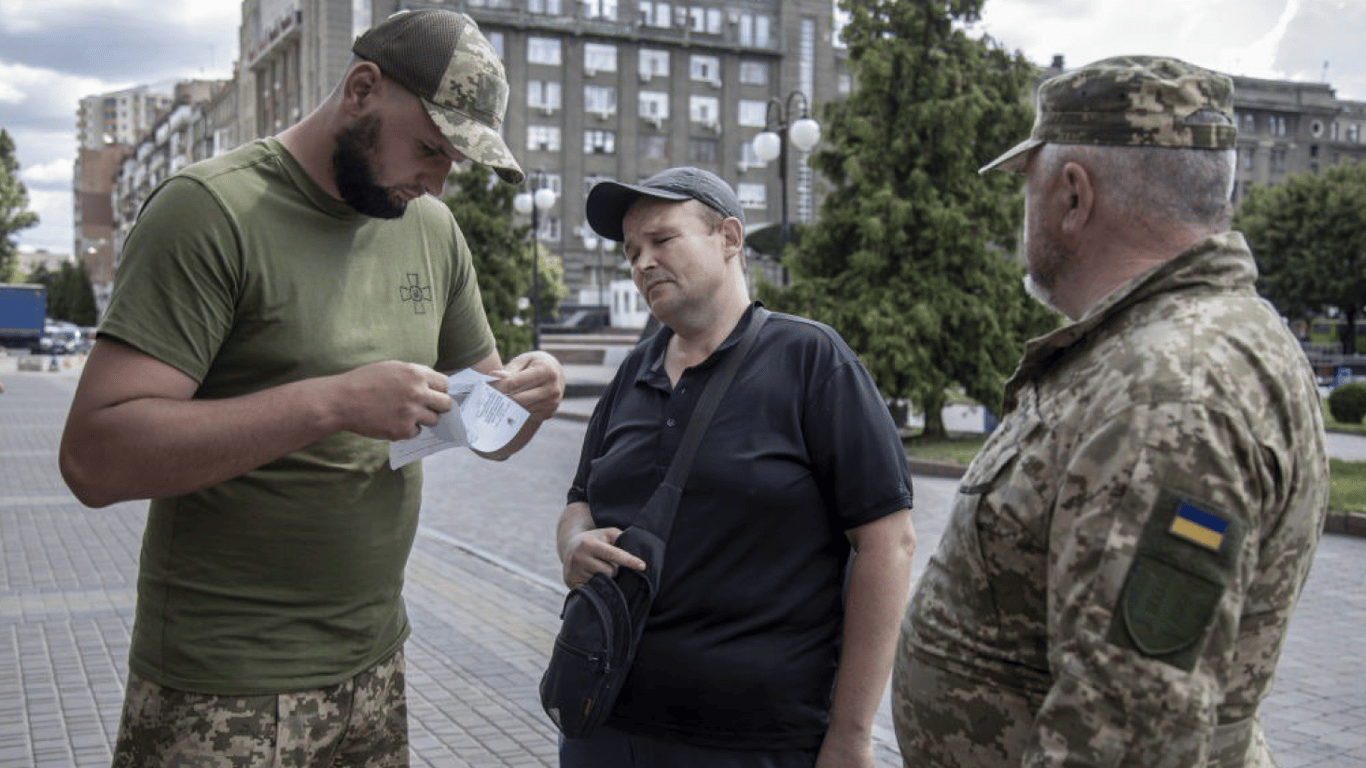 Нові правила вручення бойових повісток: що змінилося для військовозобов’язаних