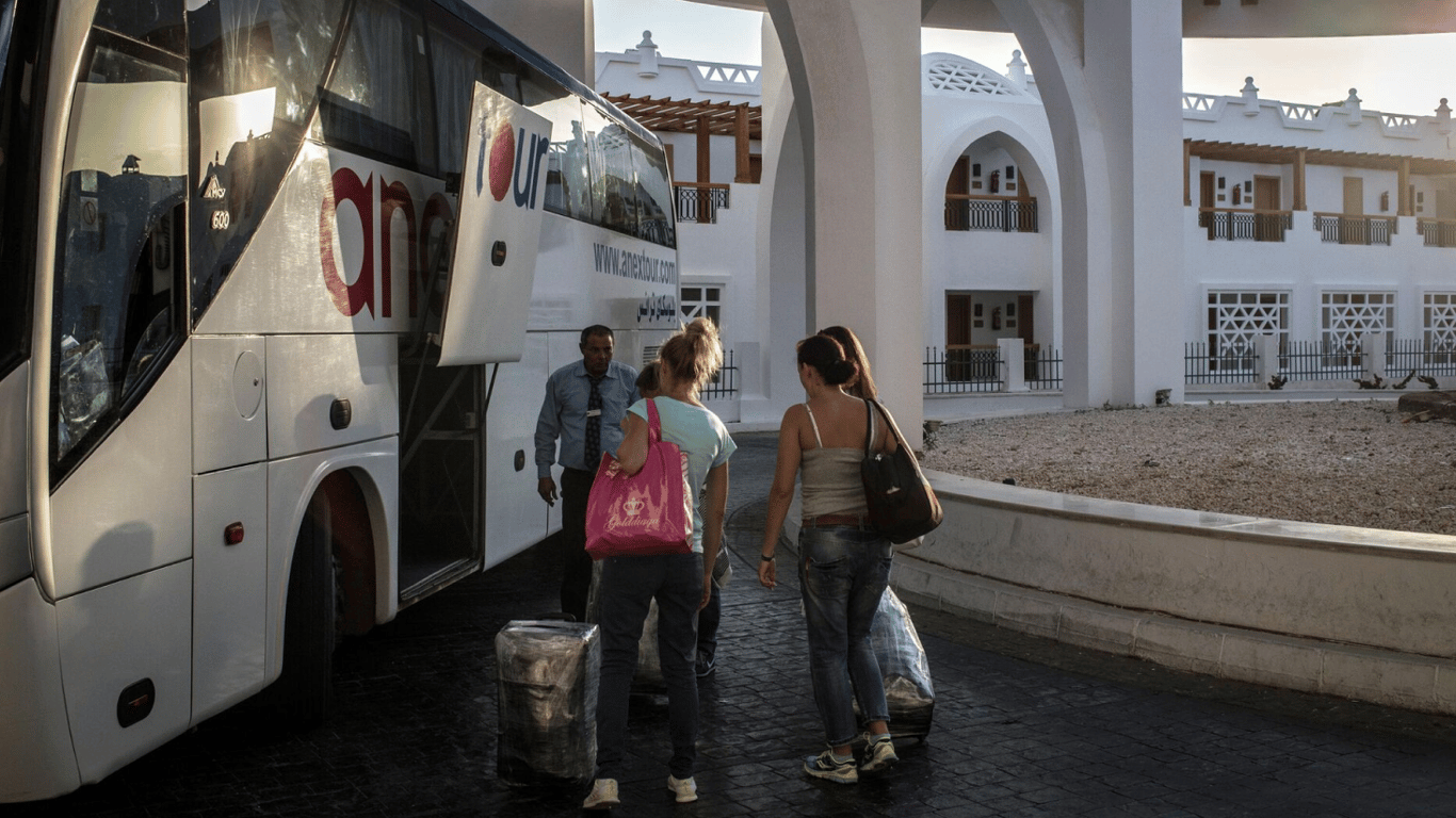 Russian woman in Egypt got injured during intimacy: how it happened