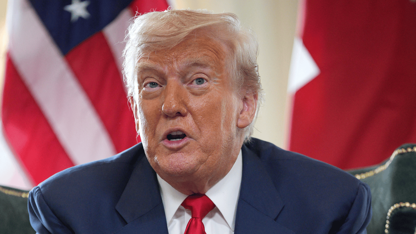 Трамп здивований бомбардуваннями України: що він казав Путіну після хороших розмов