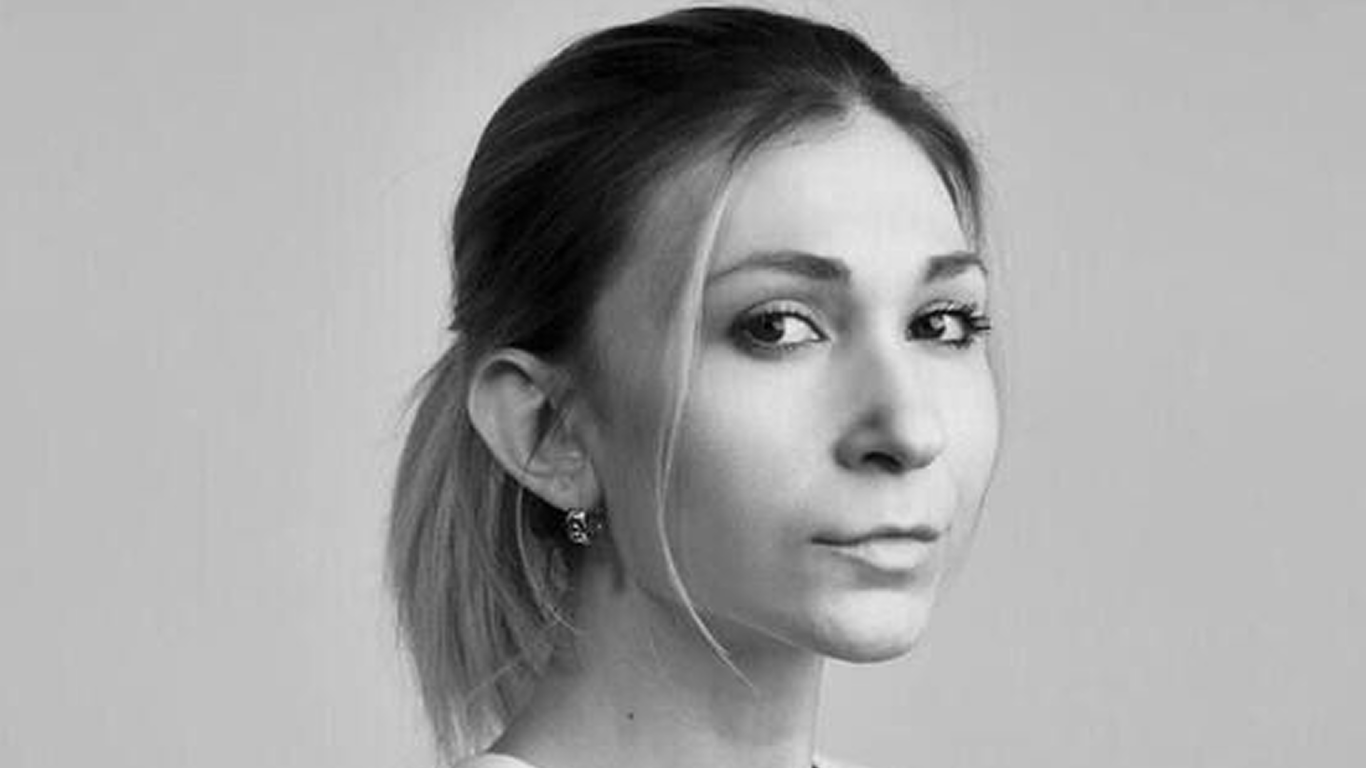 Зеленский посмертно наградил журналистку Рощину орденом Свободы: подробности трагедии