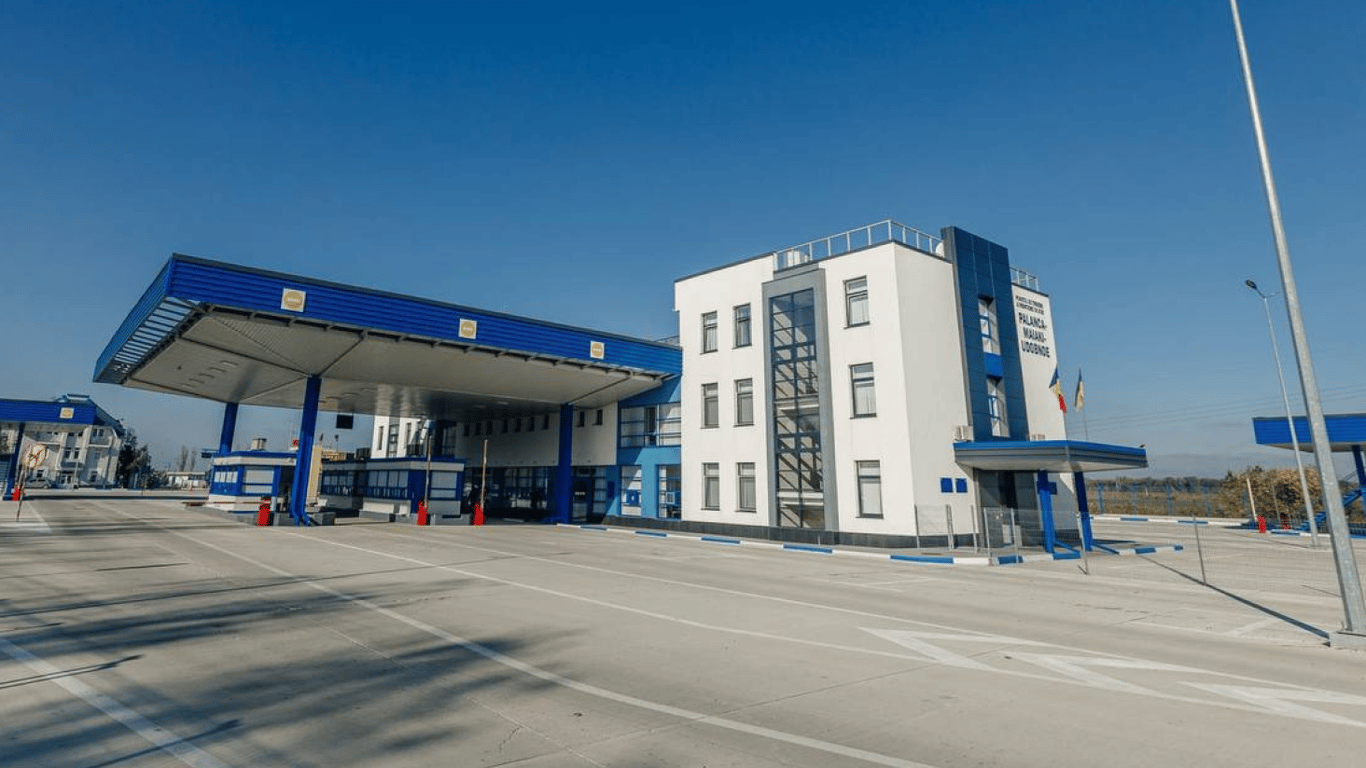 Українцям заборонено в’їзд до Молдови без техогляду: нові правила на кордоні