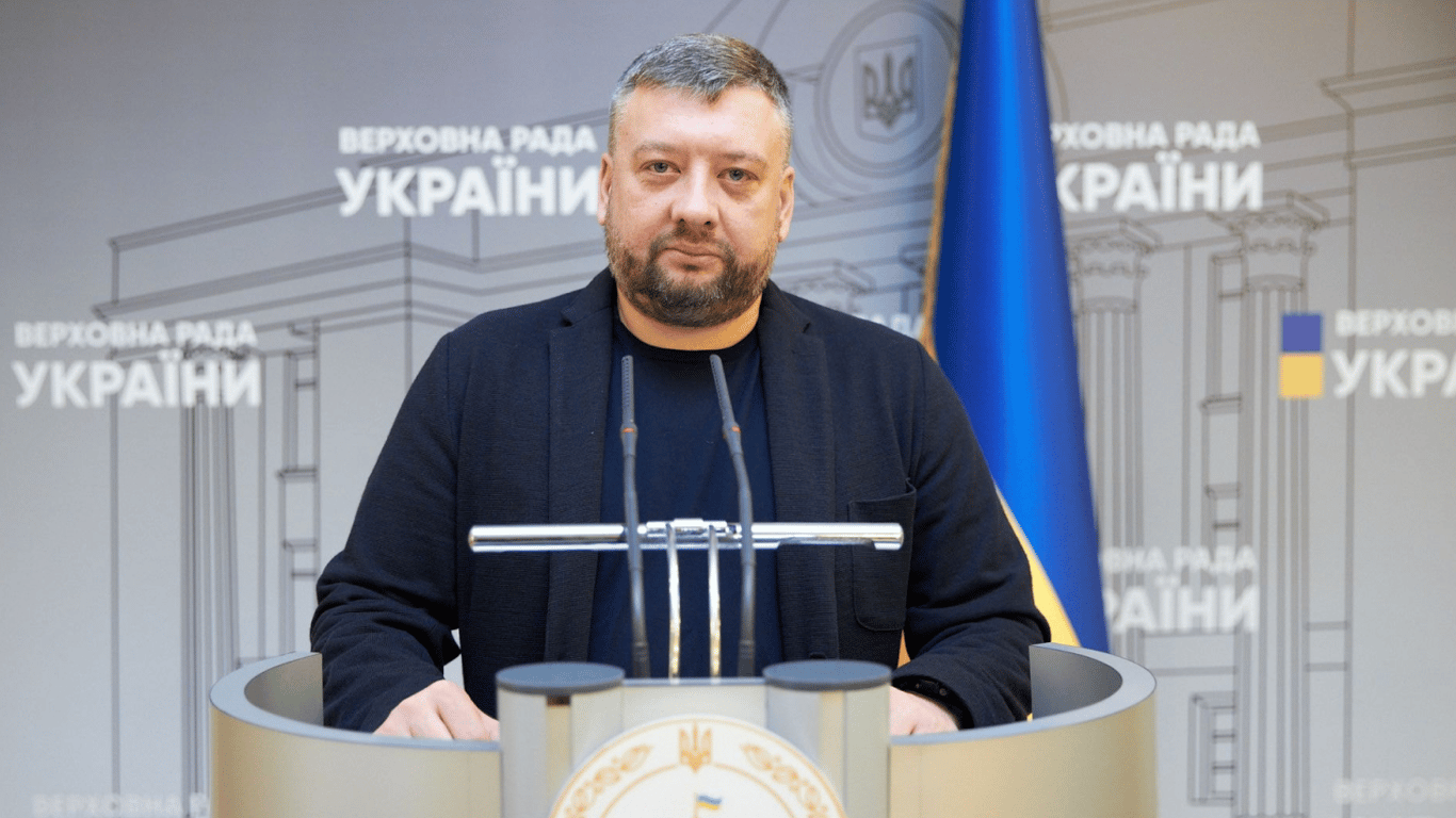 Нардепа Кузнєцова зняли з посади у Слузі народу через корупційну схему з дронами