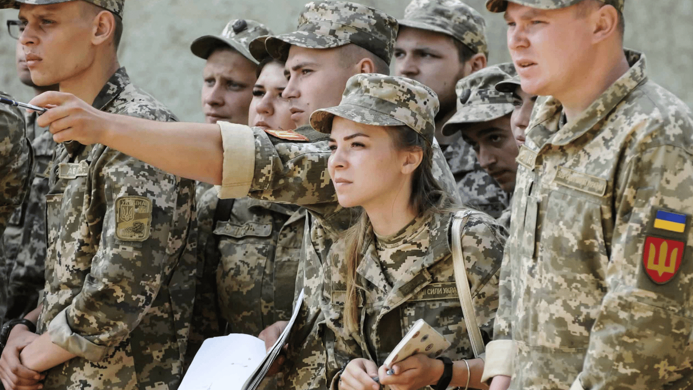 Офіцери запасу можуть отримати бронювання без паперового ВОД: головні умови