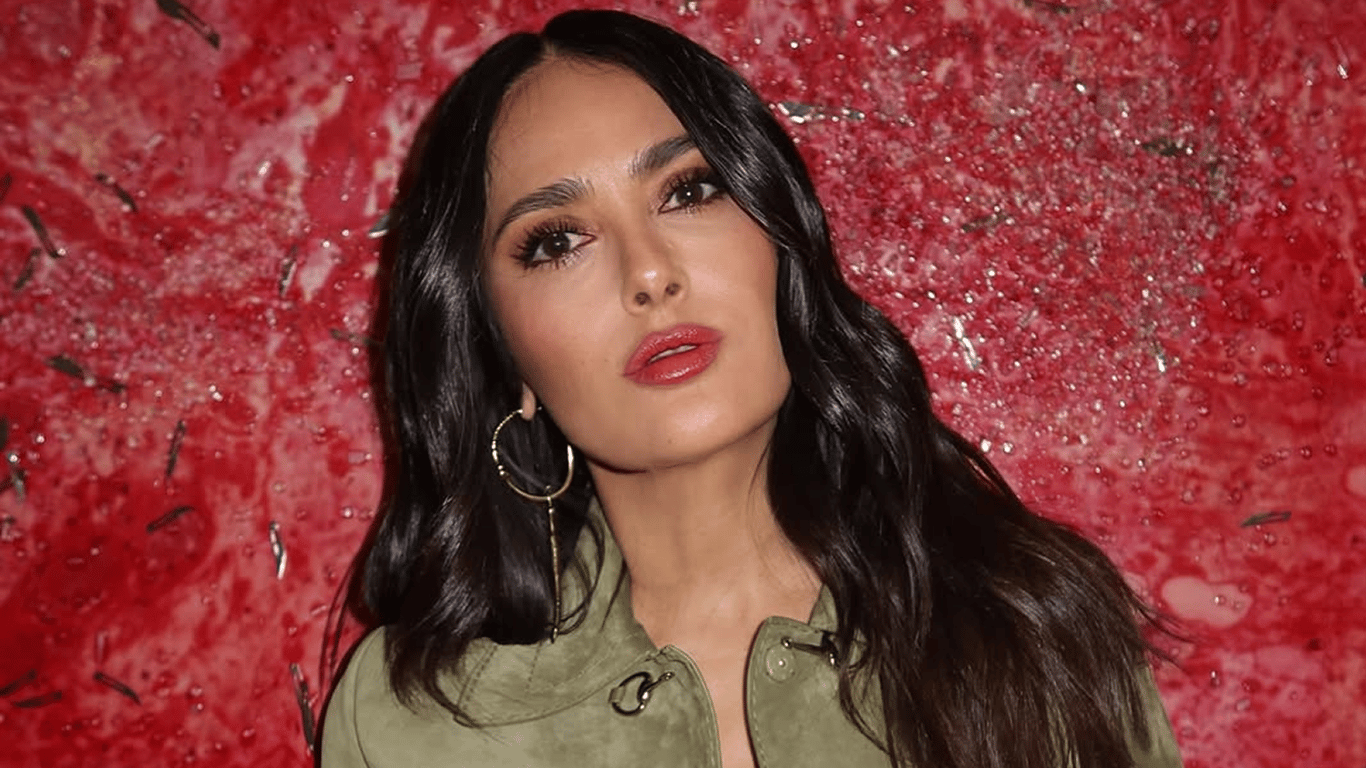 The Iconic 90s Haircut is Back: How Salma Hayek Influenced Trends