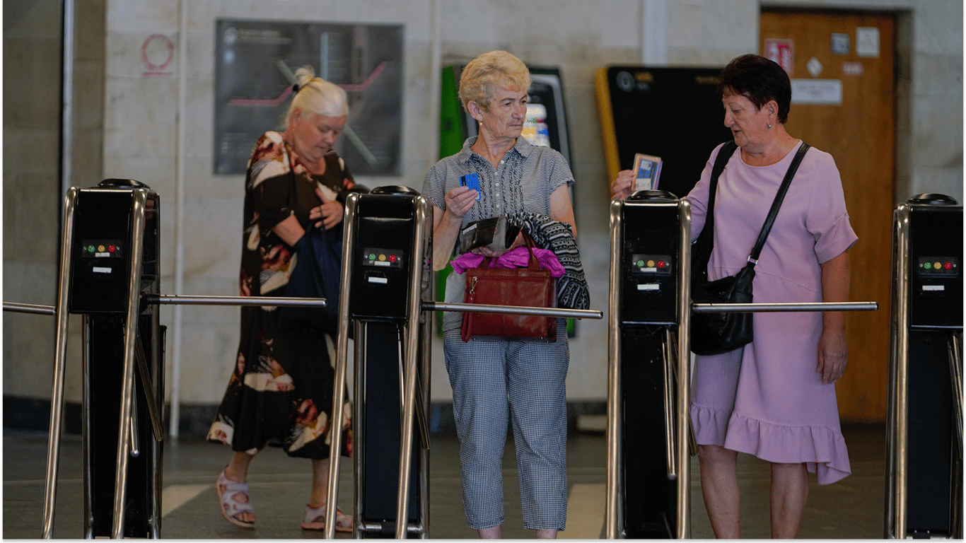 Kyiv Metro Changes Travel Rules: Who Will Not Be Allowed Through Turnstiles in August