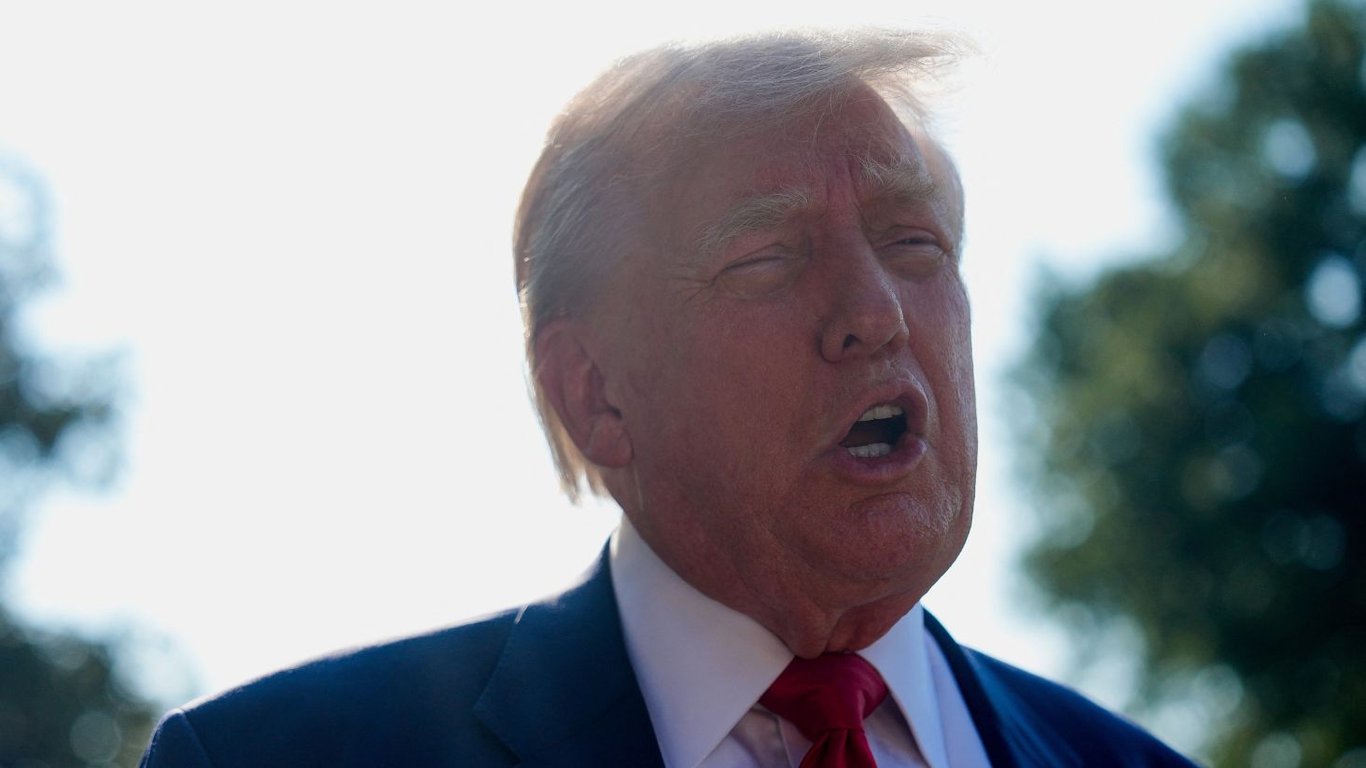 Трамп заявил про прорыв в переговорах с Путиным: детали встречи спецпосланцев