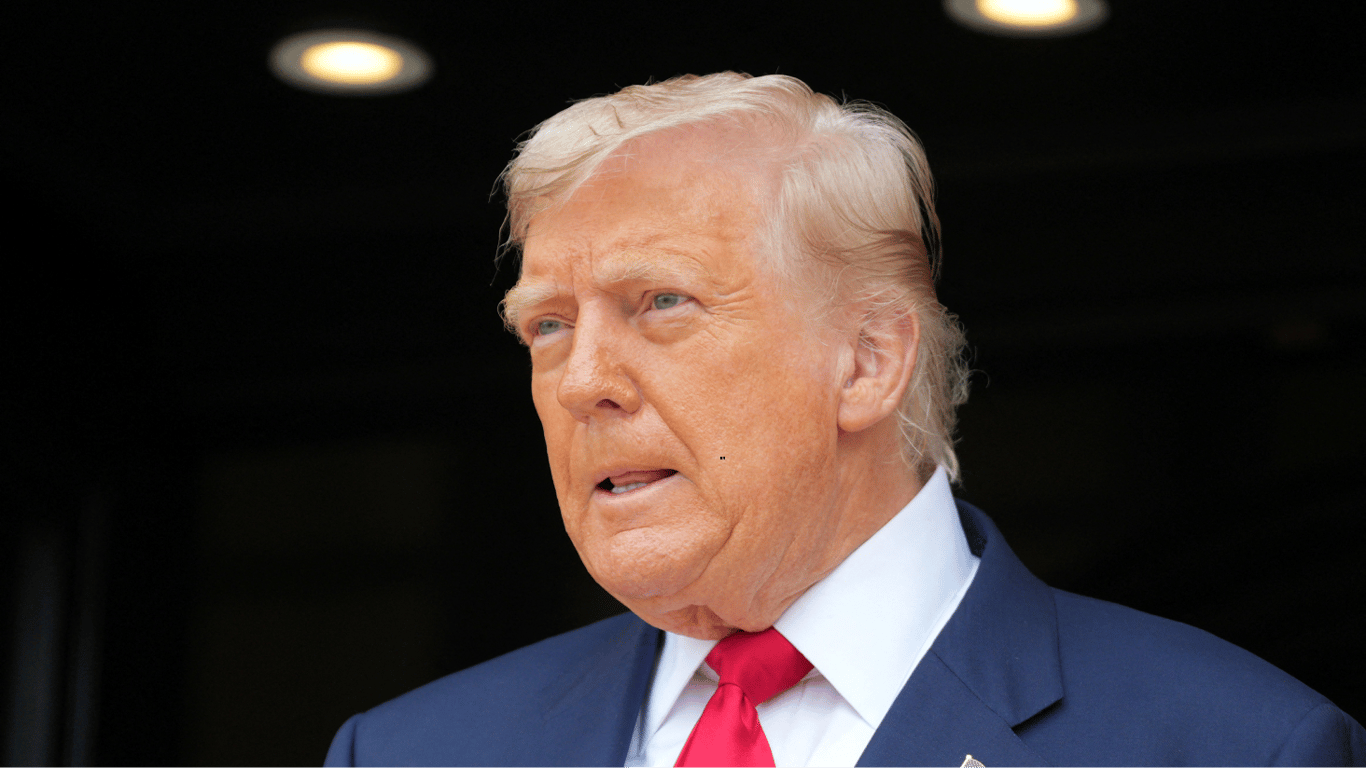 Трамп анонсував обмін територіями у мирній угоді для України: що це означає