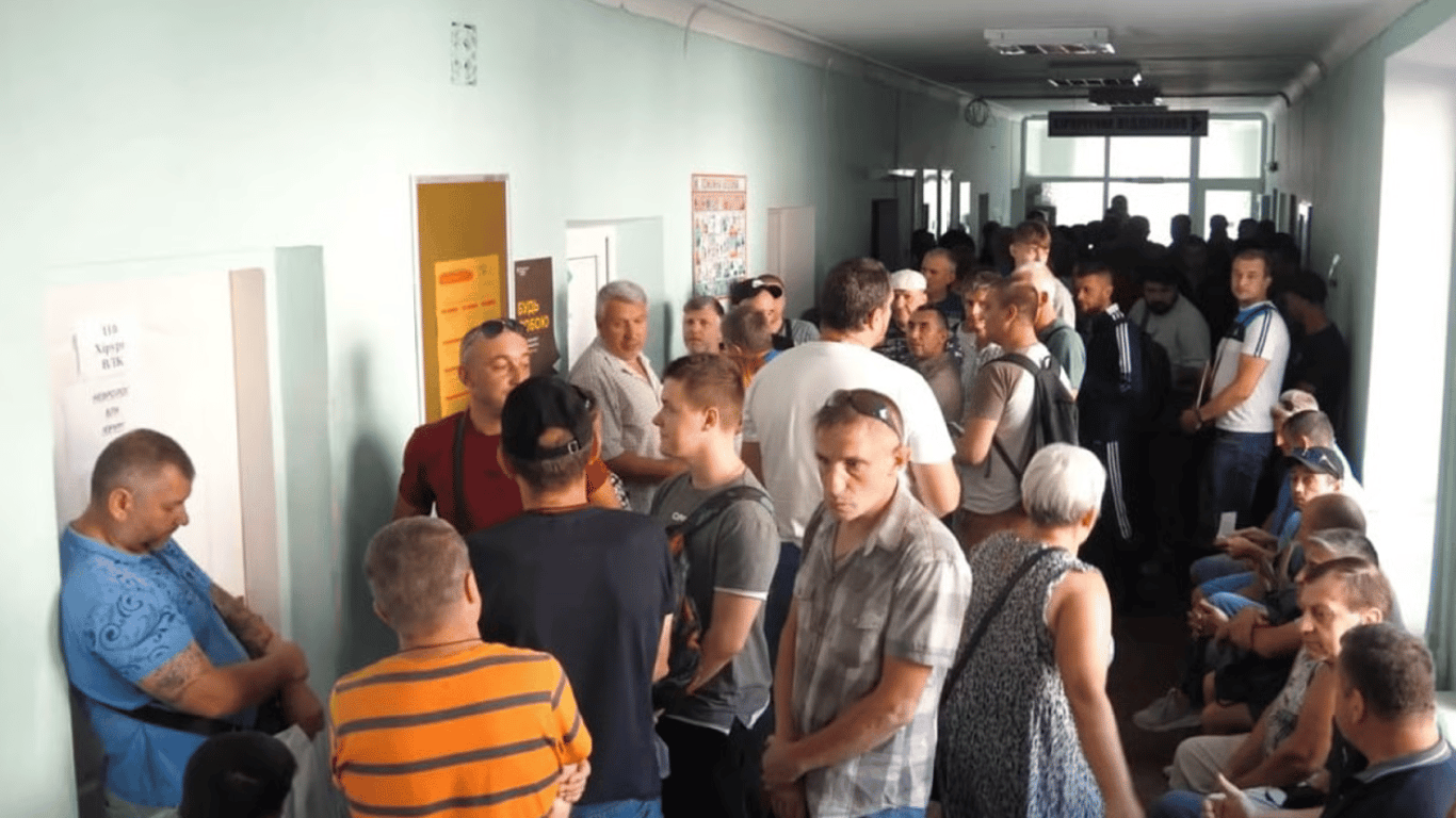 Зняття з військового обліку без візиту до ТЦК: який нюанс ускладнює процес