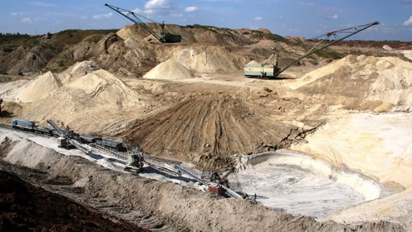 Київщина приховує мільярди під землею: які корисні копалини видобувають у регіоні