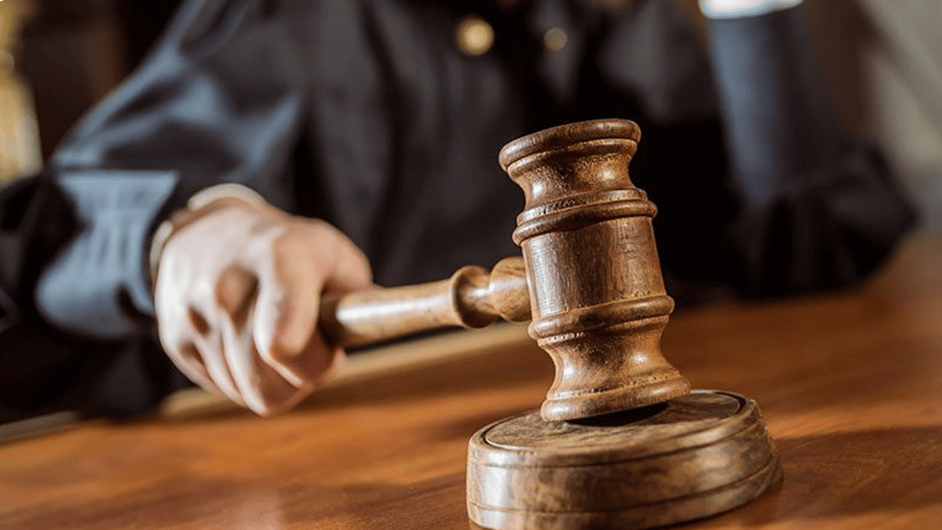 Суд засудив до трьох років ув’язнення чоловіка, якого три військові частини відмовились брати на службу