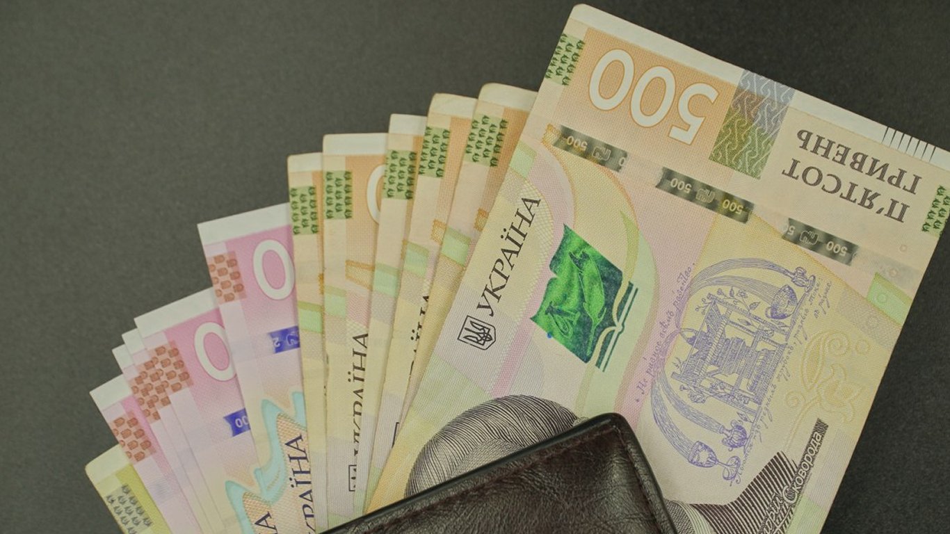 Мобілізовані та контрактники можуть отримати до 50 тисяч: де діють виплати