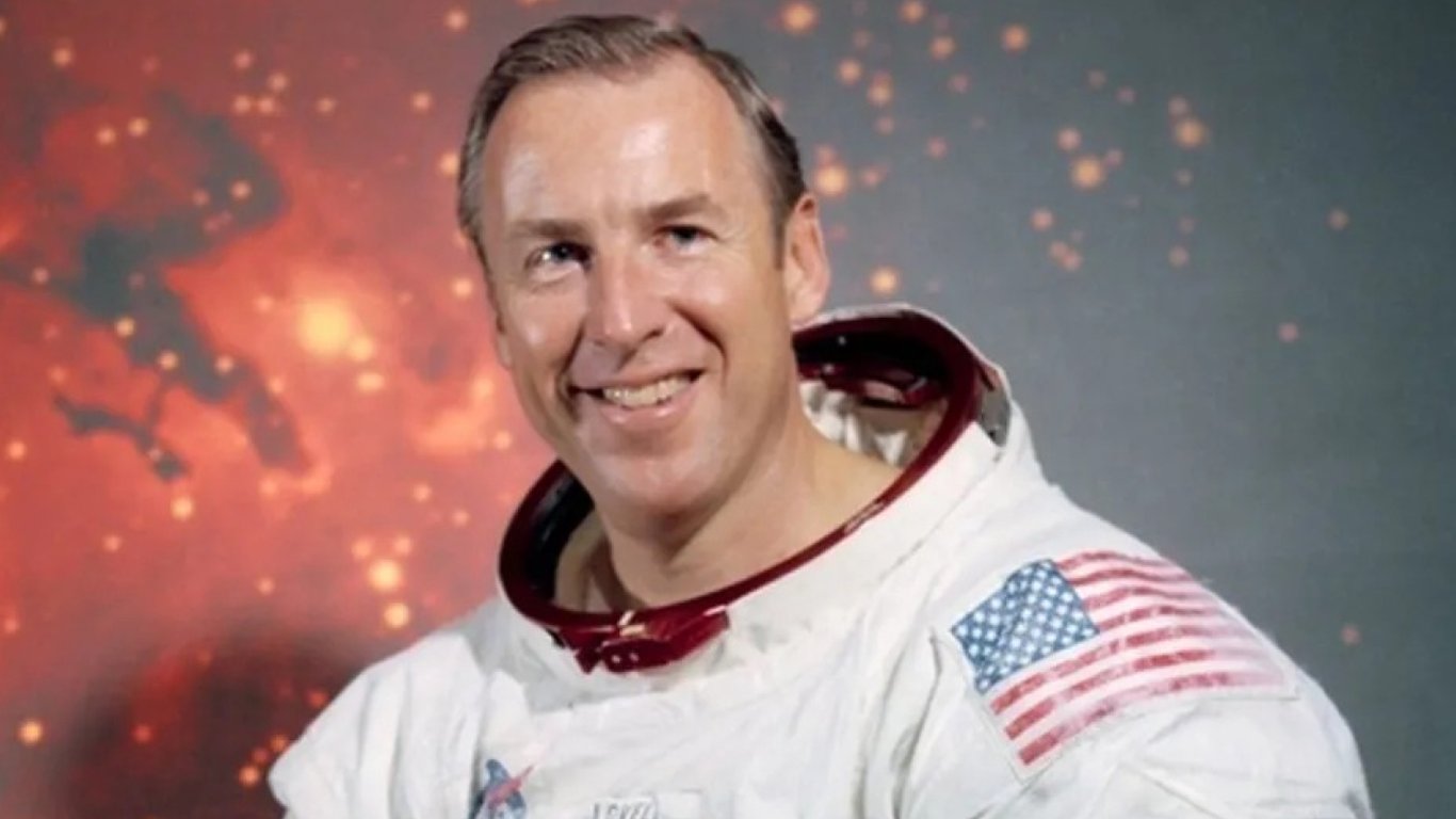 Легендарний астронавт Аполлона-13 Джим Ловелл помер у 97 років: історія рятування місії