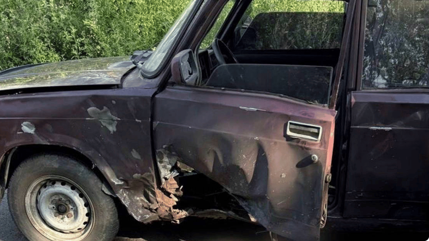 Російський дрон атакував авто на Харківщині: четверо поранених