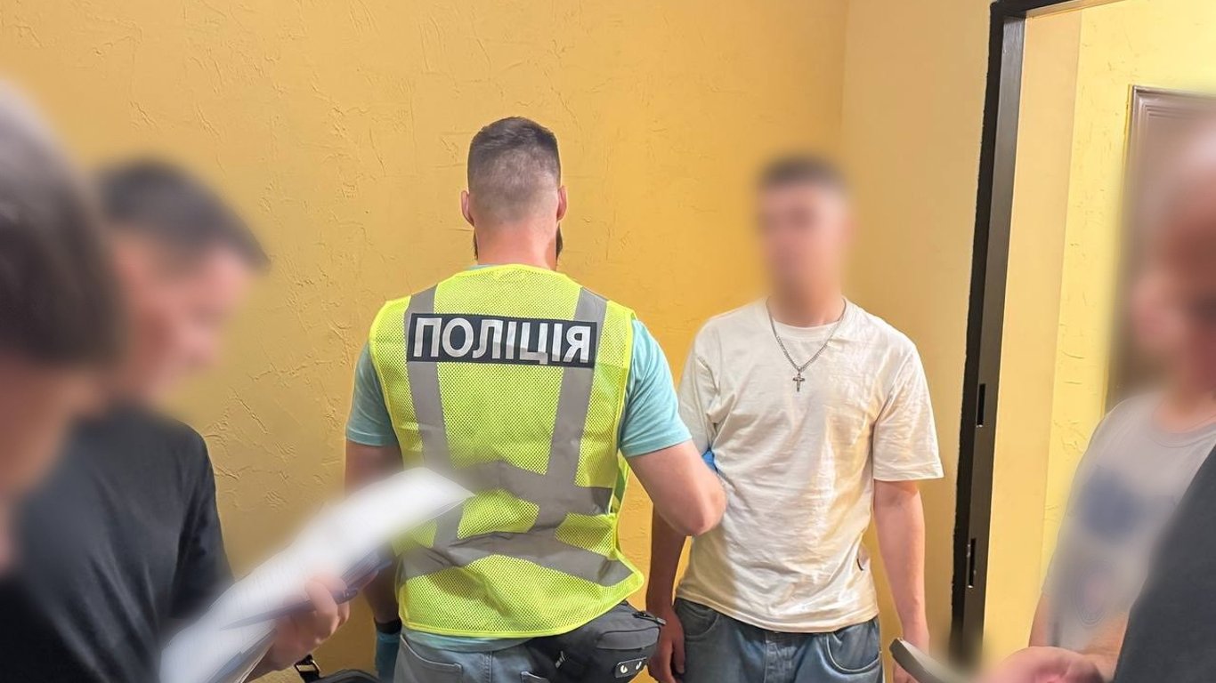 В Одессе задержали 18-летнего наркоторговца: изъято партию на 20 миллионов