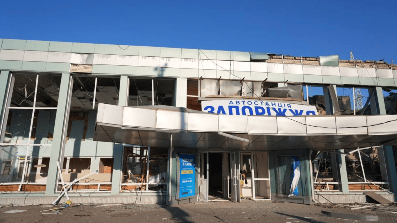 Росіяни атакували Запоріжжя: кількість постраждалих зросла до 24