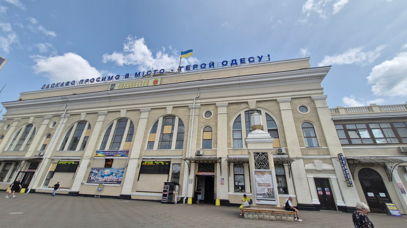 Укрзалізниця запускает дополнительный поезд Киев — Одесса: когда и за сколько