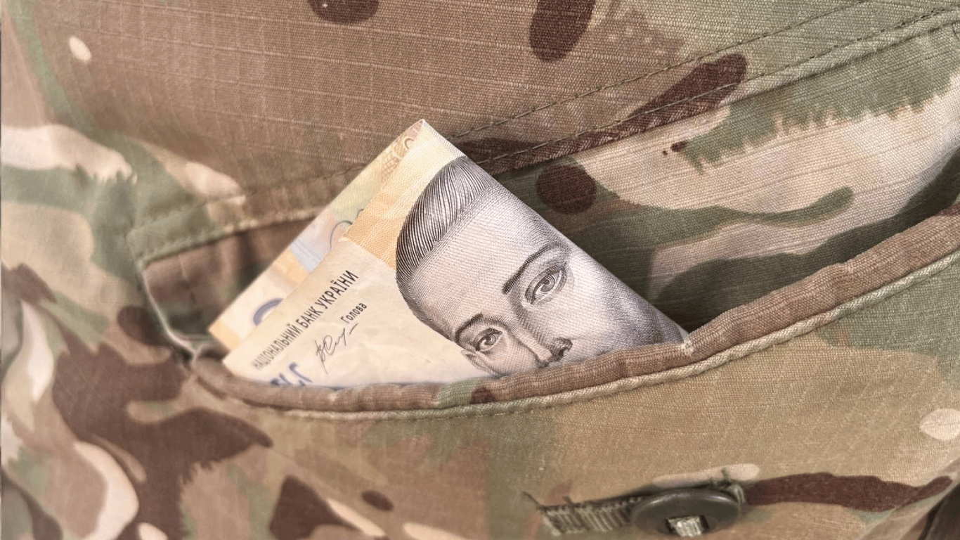 Військові ЗСУ можуть отримувати до 190 тисяч гривень: як формується зарплата