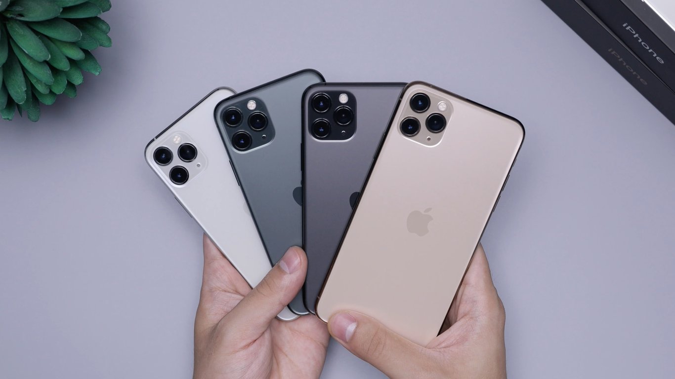 iPhone 17 drives down prices of older models by 30%: When should you sell your smartphone