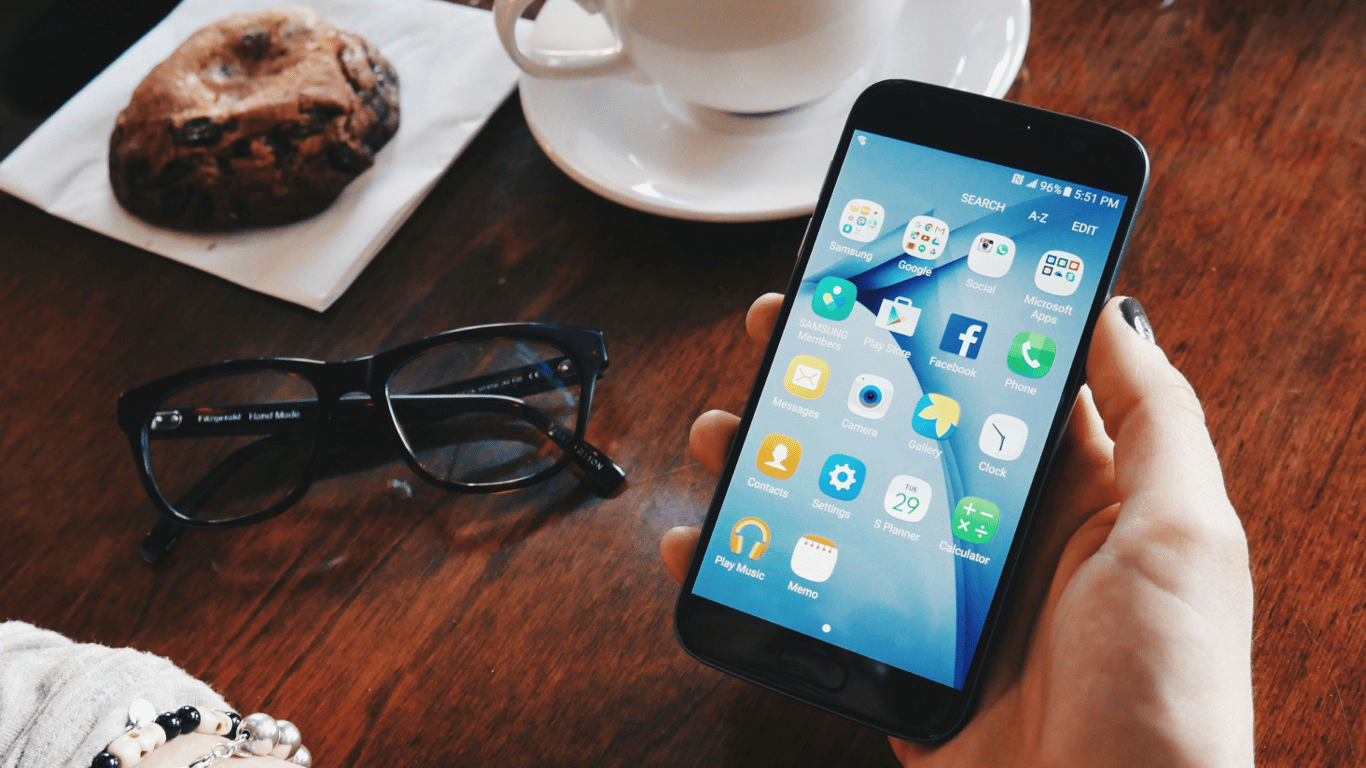 Billions of phones are discarded every year: 5 ways to give an old Android a second life