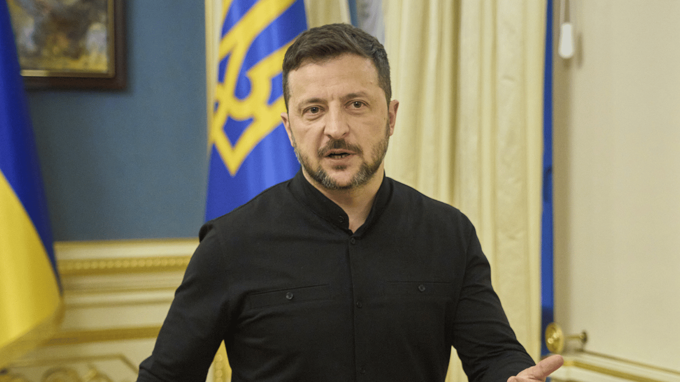 Зеленский заявил о неизменности позиции Украины по Донбассу: детали переговоров