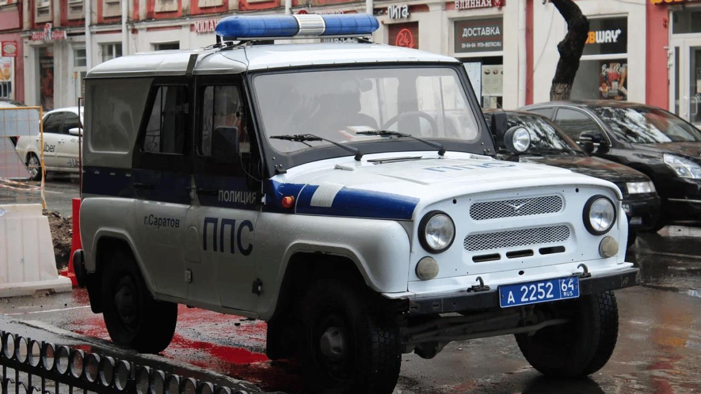 Підполковник поліції РФ погрожує протестувальникам розстрілом: скандал у Саратові