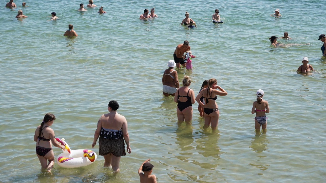 Жаркая погода в Одессе продлится: температура воды в море достигает +23°С