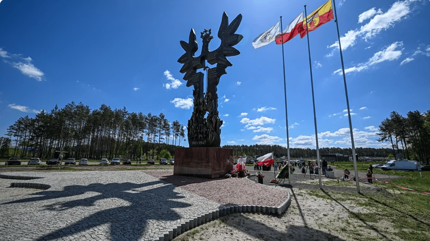 Українців у Польщі взяли під варту за вандалізм: що відомо про справу
