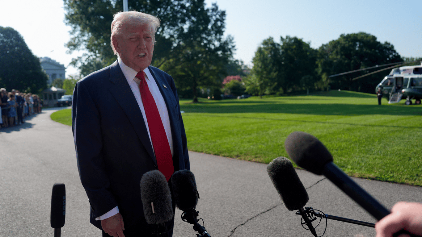 Трамп особисто зустріне Путіна на Алясці: чи буде червона доріжка для диктатора