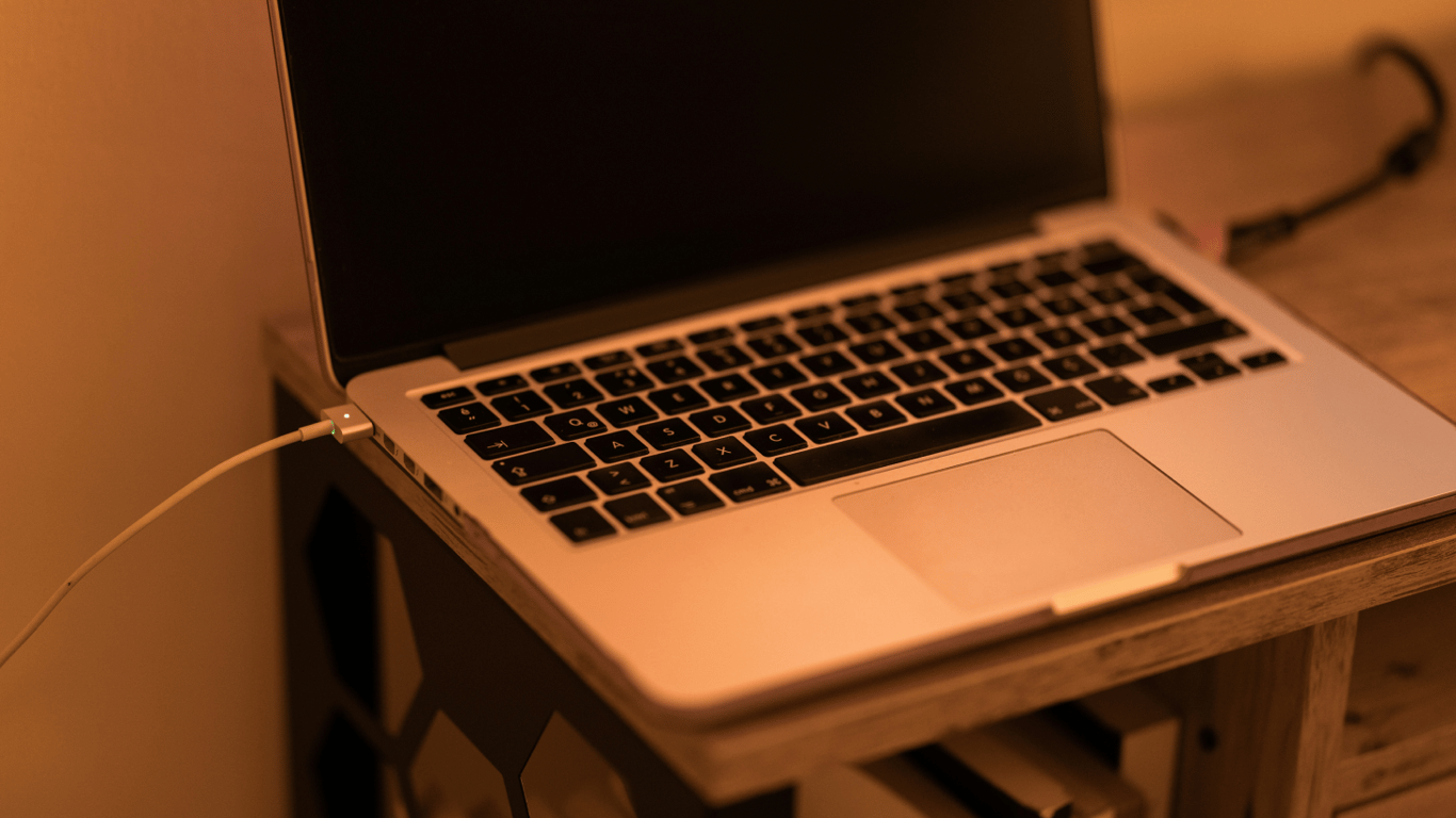 Charging your laptop to 100% is a mistake: how to extend battery life