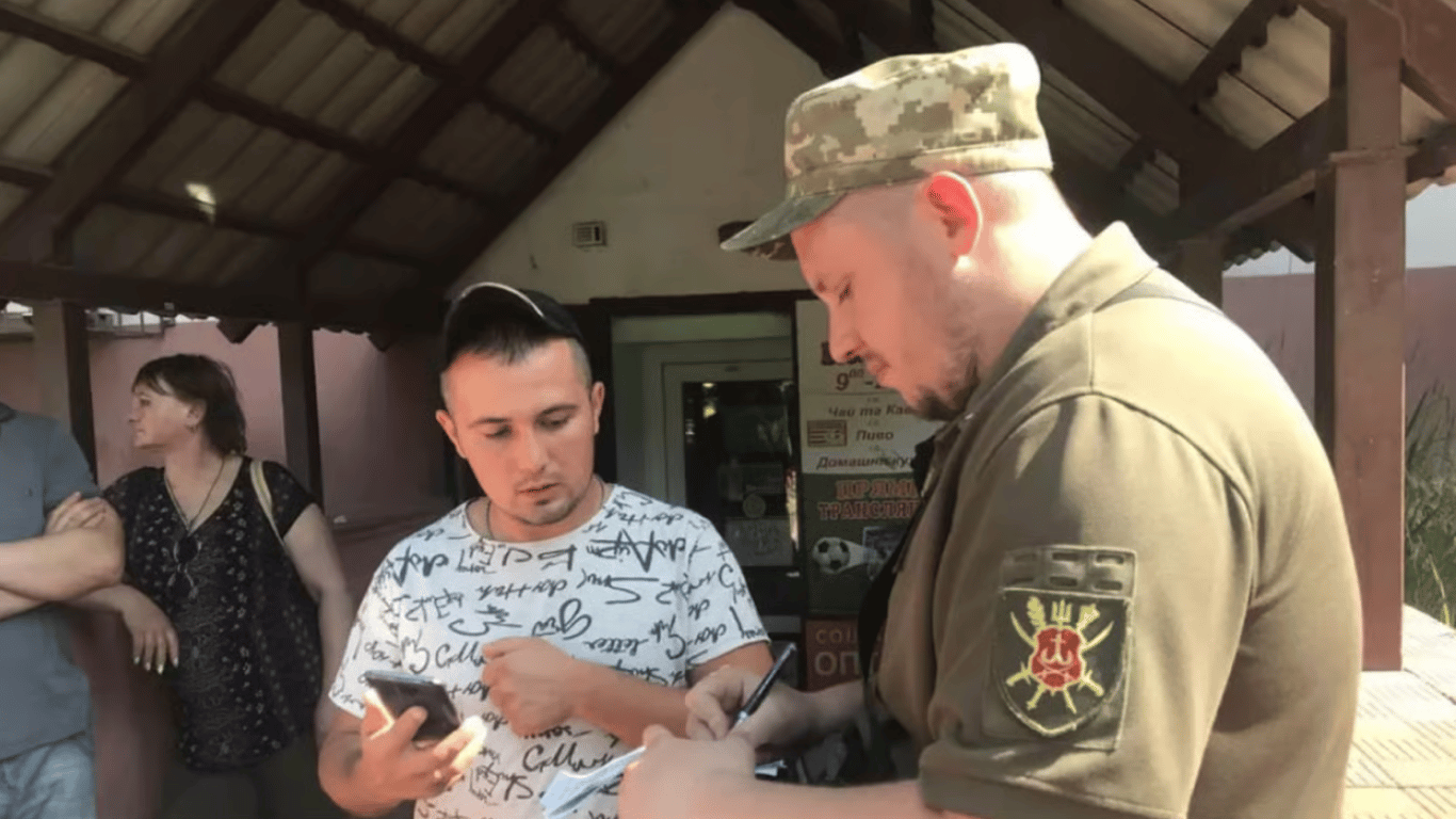 Неявка за бойовою повісткою: яке покарання чекає порушників та як уникнути відповідальності