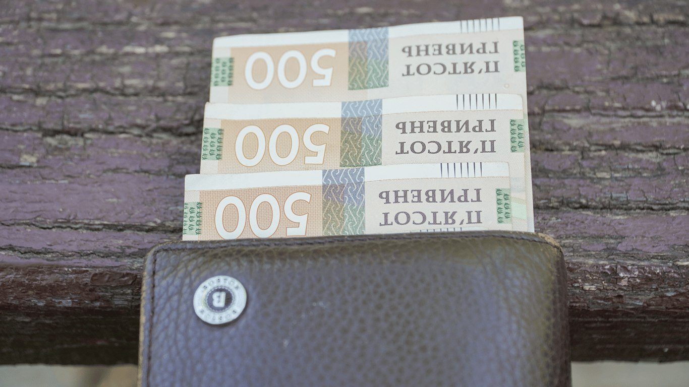 Військовим у серпні виплатять до 100 тисяч гривень: коли і чому можуть затримати гроші