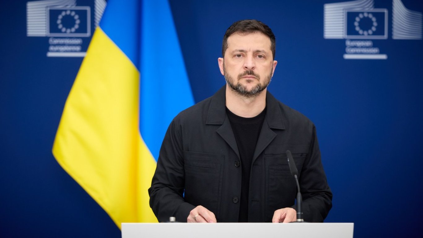 Зеленський заявив про неможливість торгу територіями: що каже Конституція