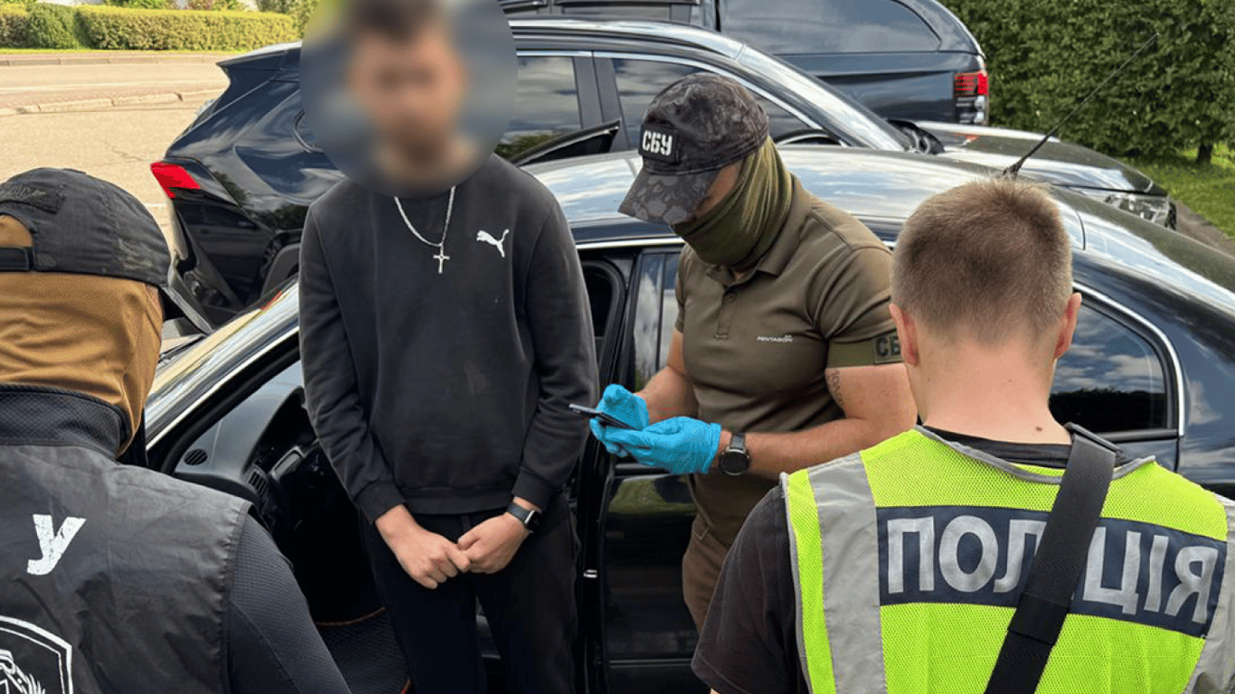 В Одесе, Киеве и Днепре раскрыли наркомережу VIP-поставок: задержано 11 фигурантов