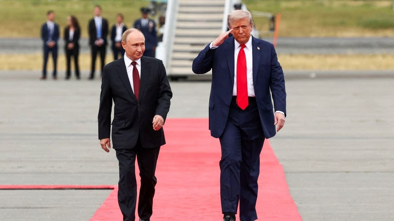 Трамп раптово перервав зустріч з лідерами ЄС: телефонує Путіну