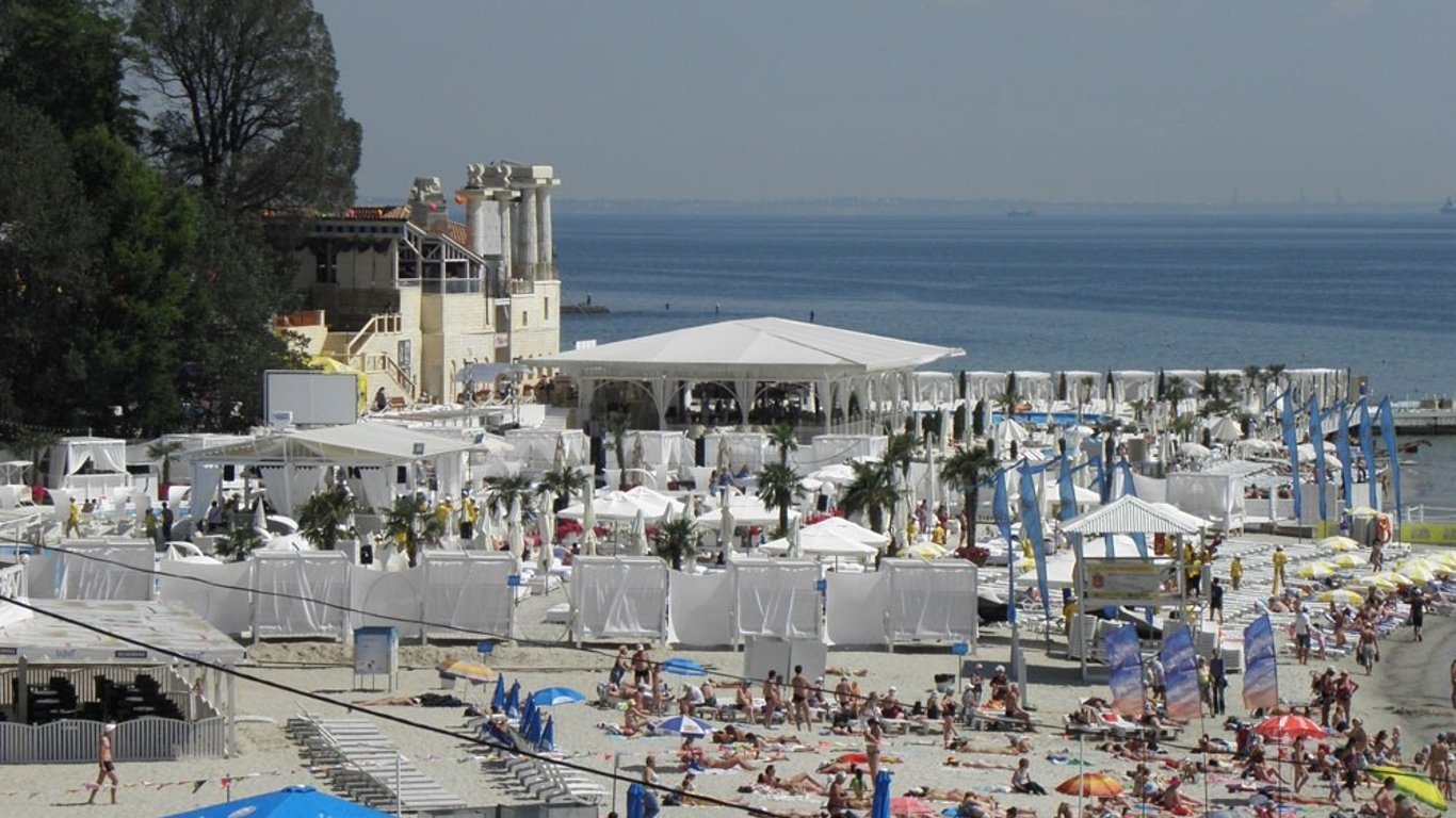 Отдых в клубе 'Ibiza' в Одессе обошелся в 6500 грн за 5 часов: на что пошли деньги
