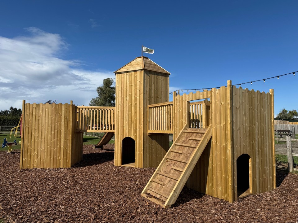 Fairytale Farm hat ein neues Spielschloss eröffnet: Was die Kinder erwartet