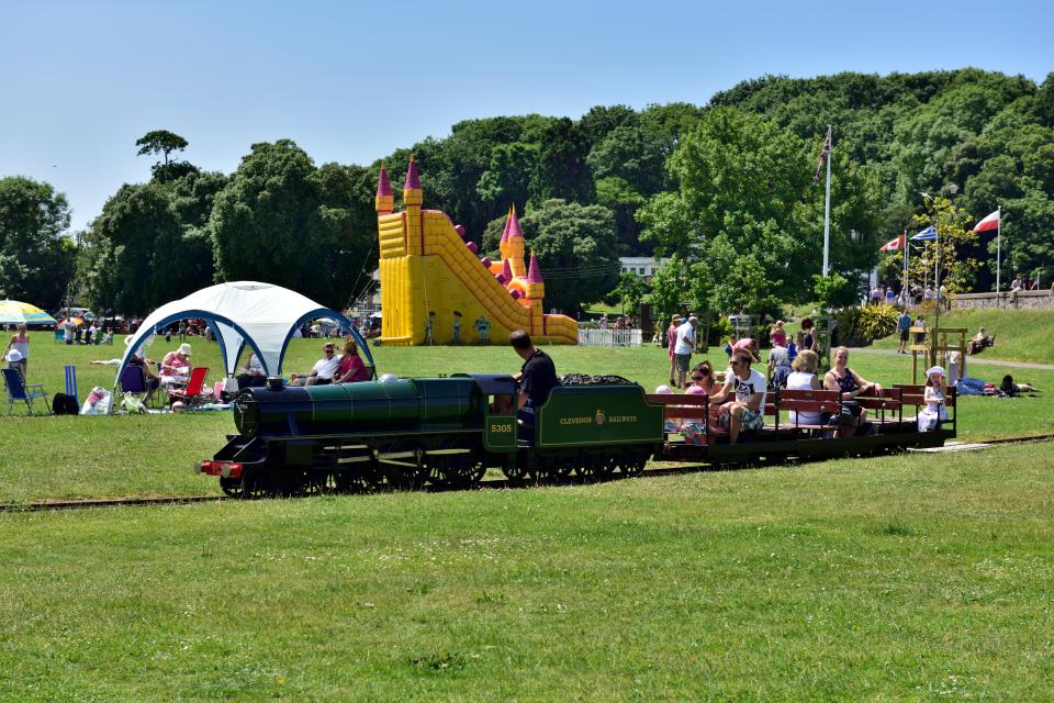 Im Somerset wird eine Miniatureisenbahn wiederhergestellt: Was über das Projekt bekannt ist