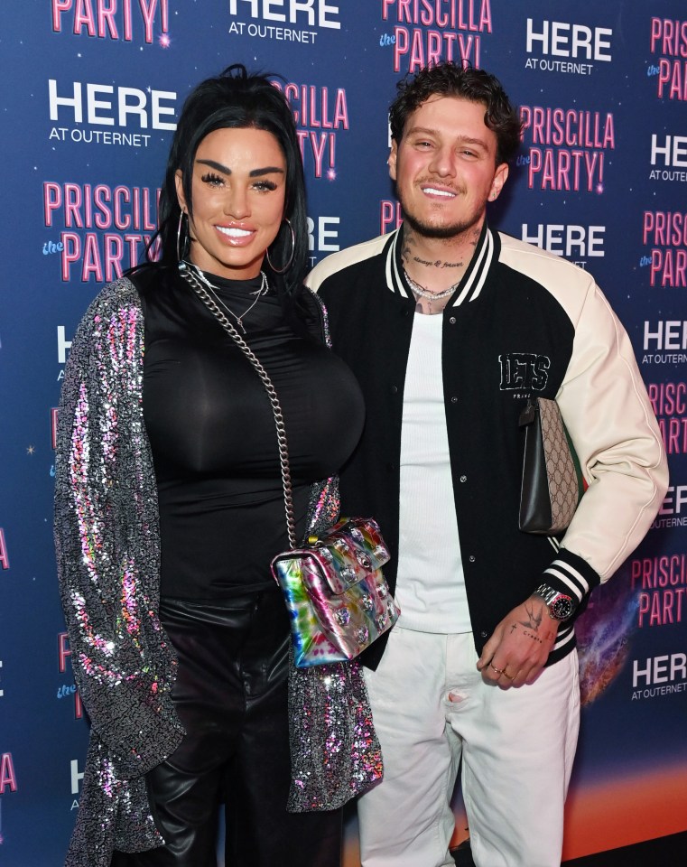 Katie Price in a feud with ex-husbands: what is known about the scandal