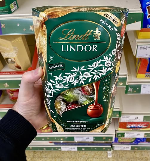 Нова коробка Lindt із пісташковим трюфелем: ексклюзив у Sainsbury's