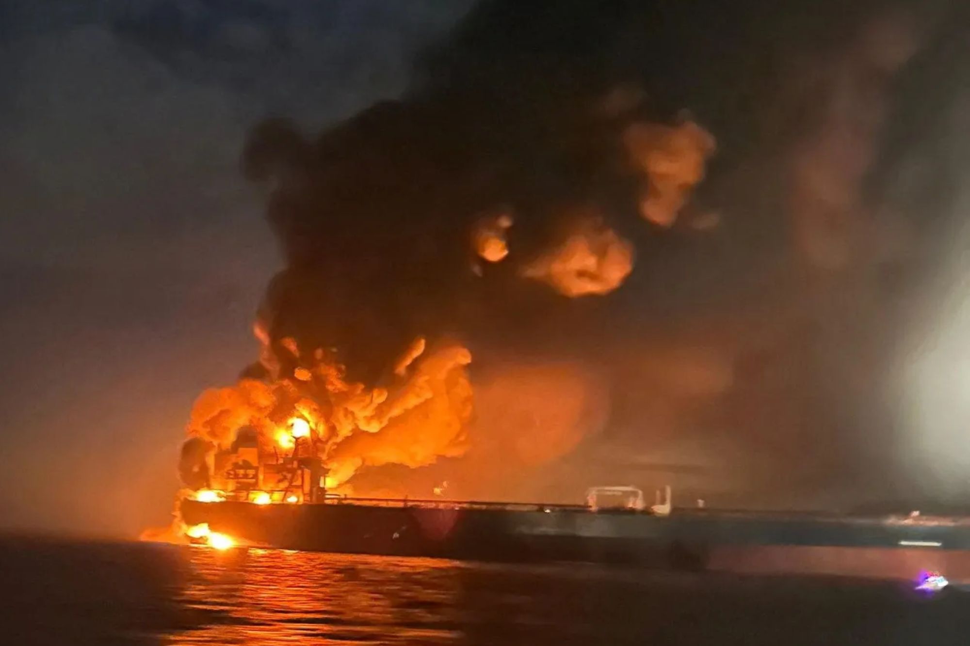 Two tankers of the shadow fleet of the Russian Federation burst into flames in the Black Sea: what is known