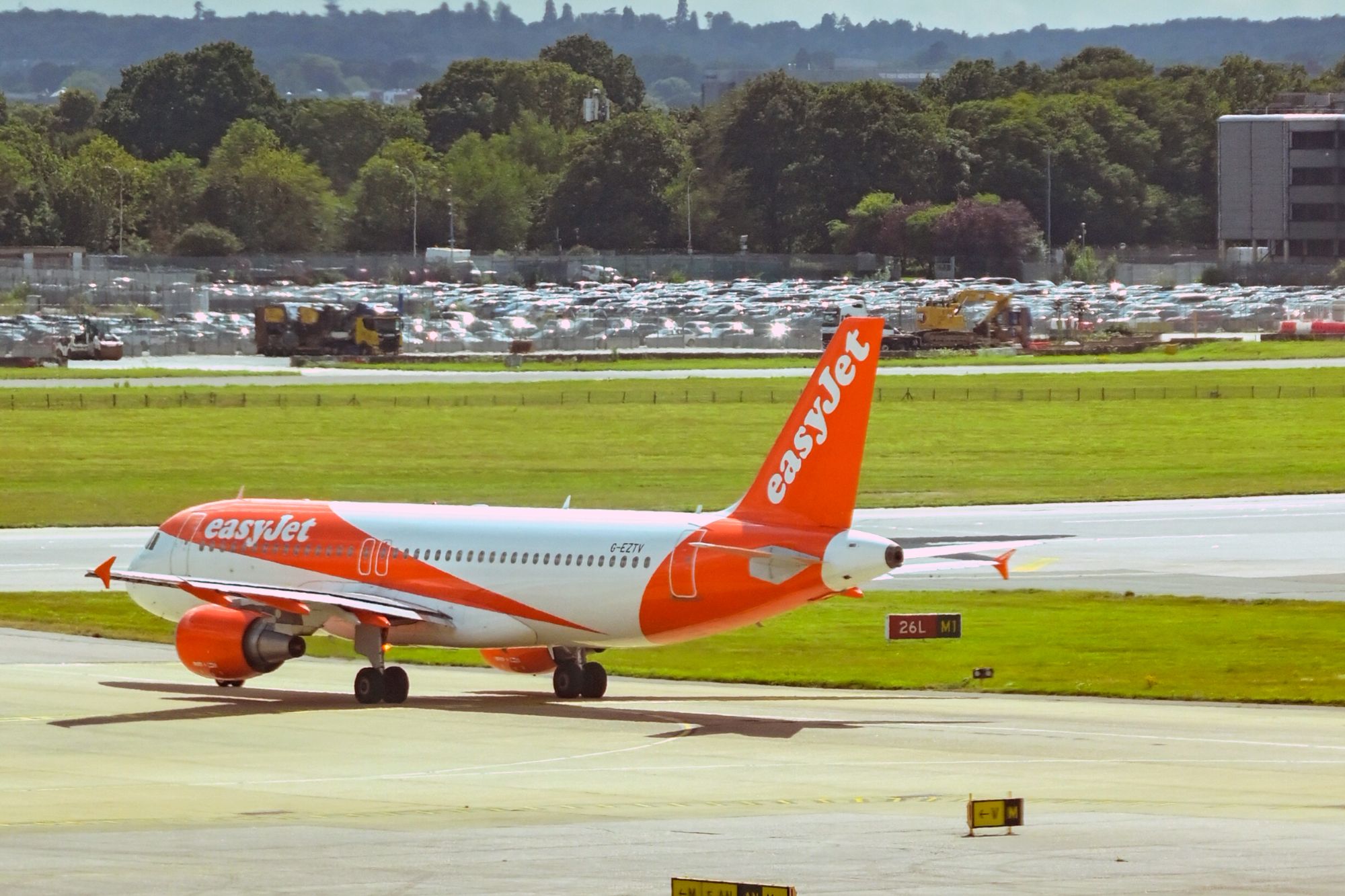 The Reeves Tax Threatens the Expansion of Gatwick Airport: What Will Happen to the Second Runway
